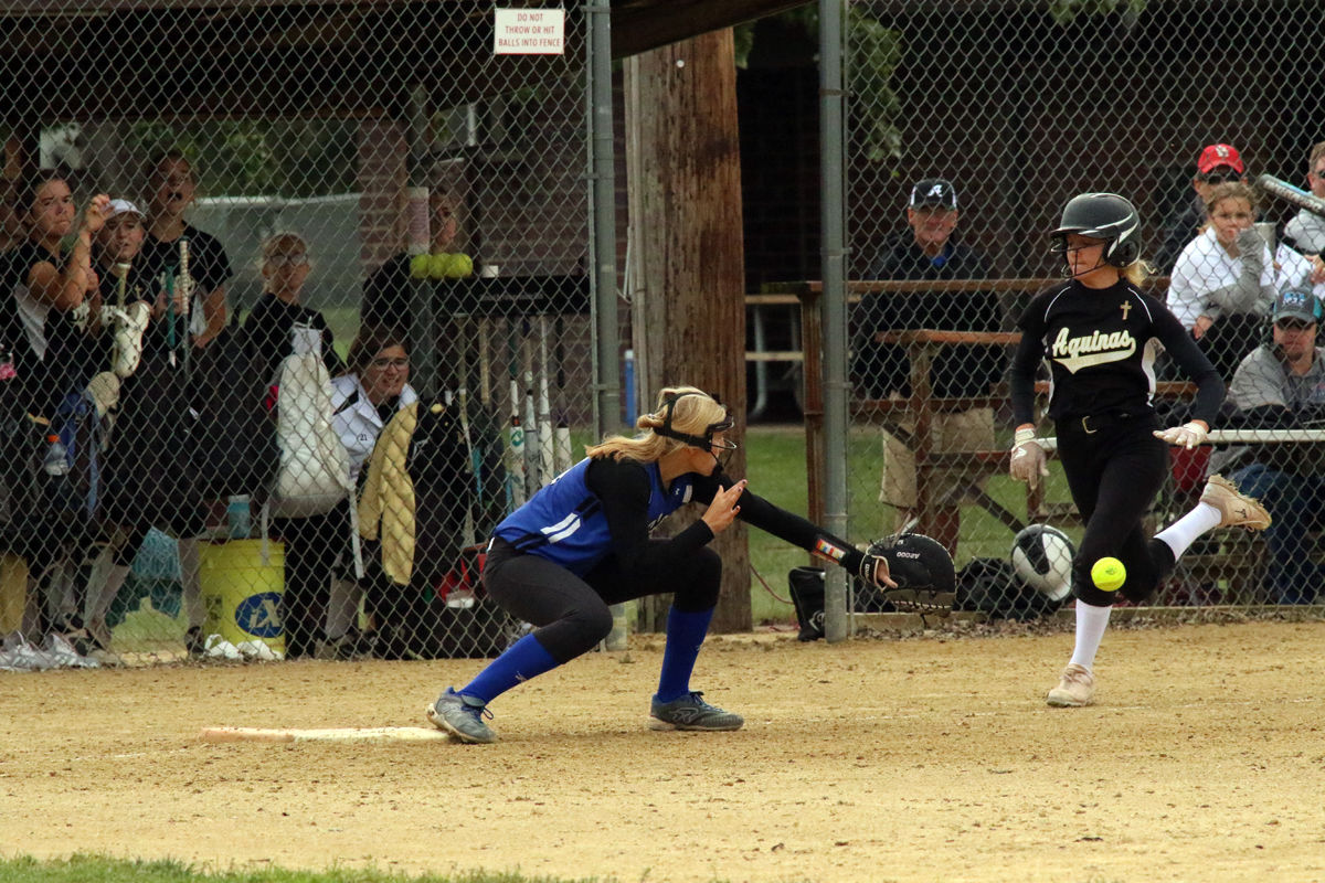 Centennial District Softball (12).jpg